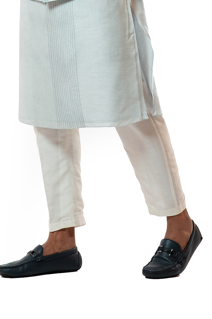 Ice Blue Bamberg Silk Hand Embroidered Bundi Jacket by Smriti By Anju Agarwal Men at Pernia's Pop Up Shop