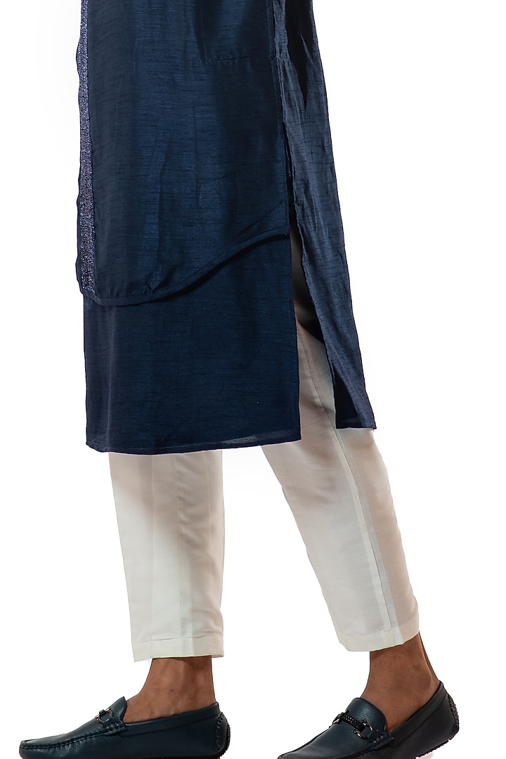 Navy Blue Bam Silk Embroidered Layered Kurta Set by Smriti By Anju Agarwal Men at Pernia's Pop Up Shop