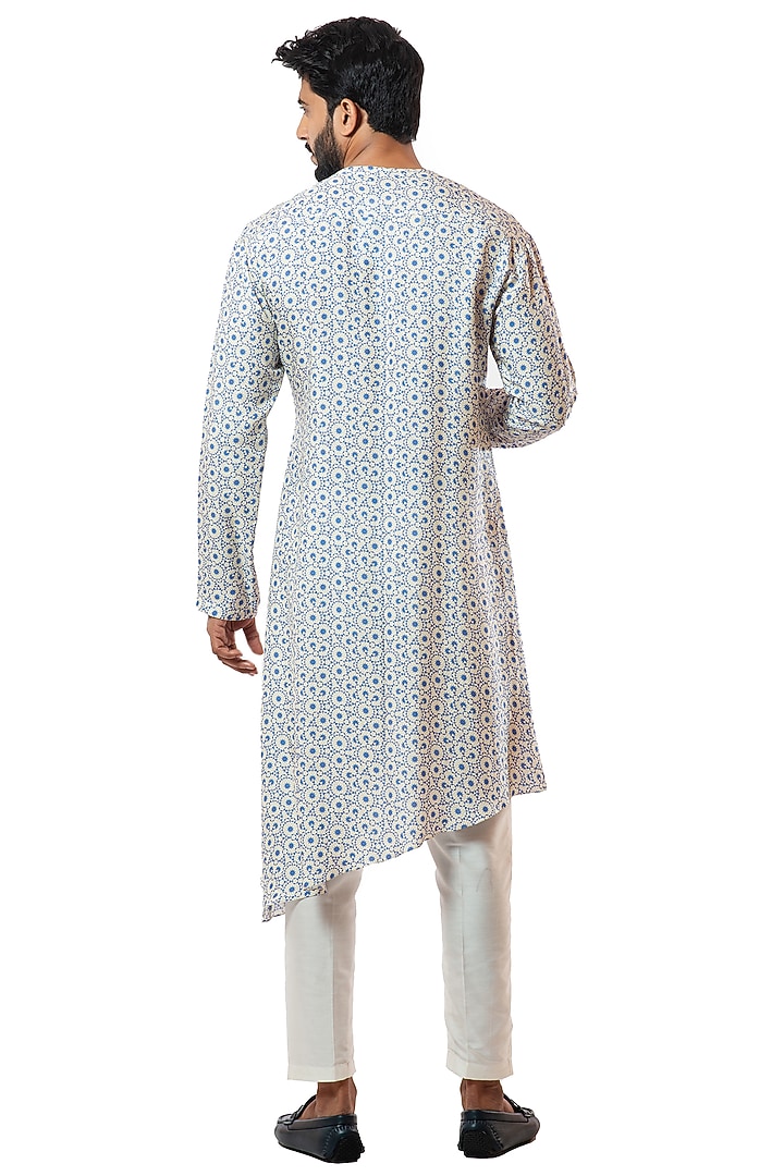 Ivory Digital Printed Kurta Set by Smriti By Anju Agarwal Men at Pernia's Pop Up Shop