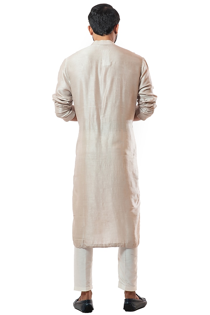 Ice Grey Bam Silk Hand Embroidered Kurta Set by Smriti By Anju Agarwal Men at Pernia's Pop Up Shop