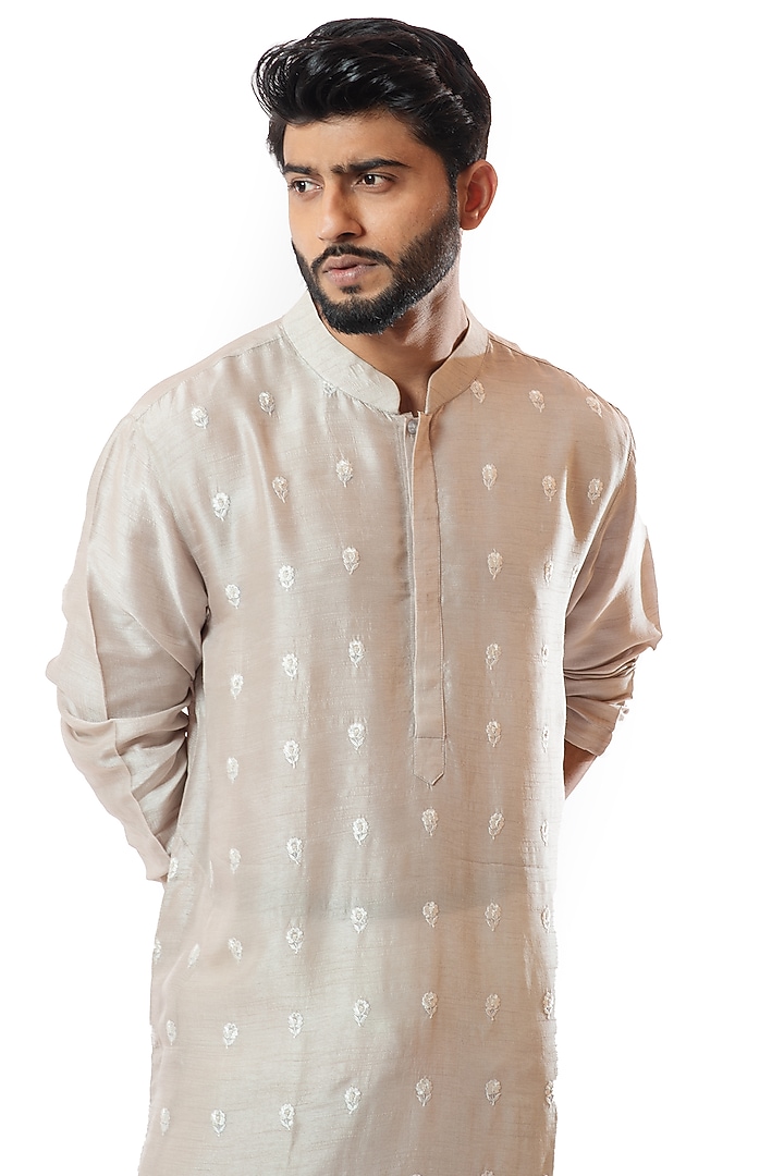 Ice Grey Bam Silk Hand Embroidered Kurta Set by Smriti By Anju Agarwal Men at Pernia's Pop Up Shop