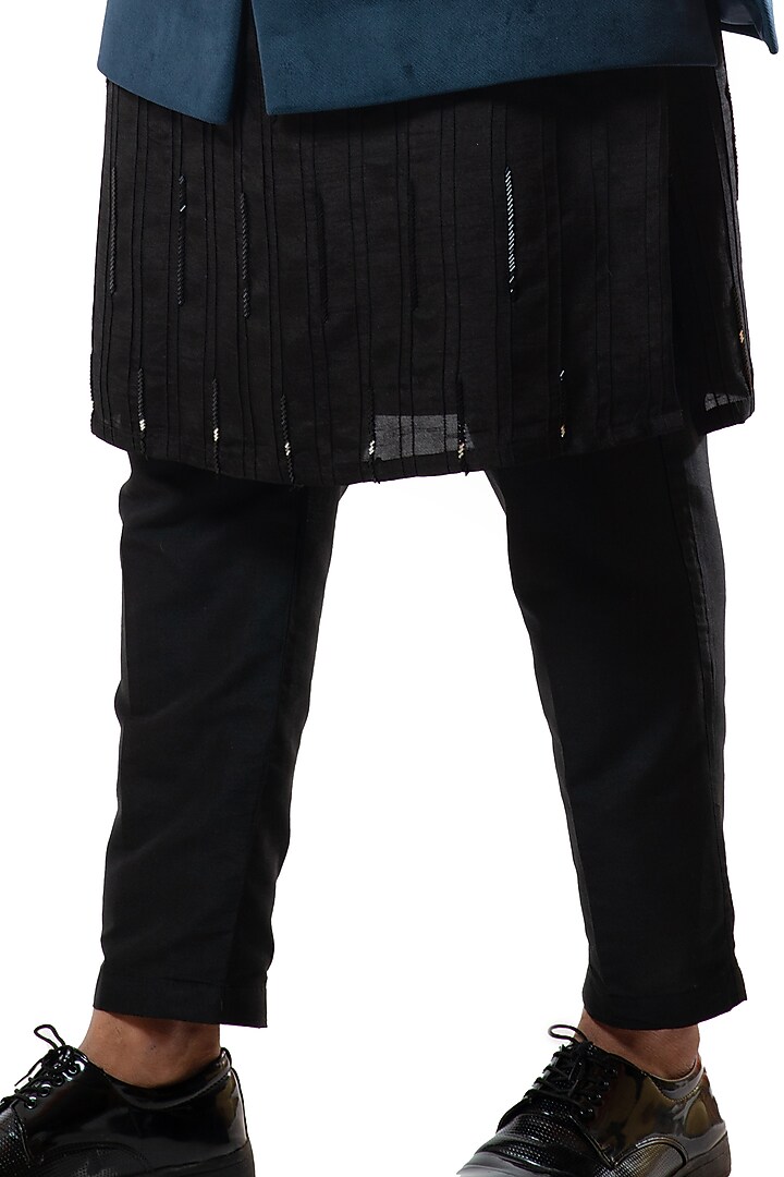 Deep Blue Embroidered Groom Bandhgala Jacket Set by Smriti By Anju Agarwal Men at Pernia's Pop Up Shop