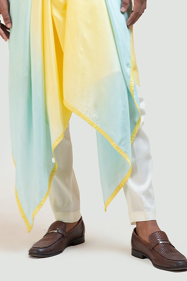 Yellow Bamberg Silk Mirror Work Bundi Jacket Set by Smriti by Anju Agarwal Men at Pernia's Pop Up Shop