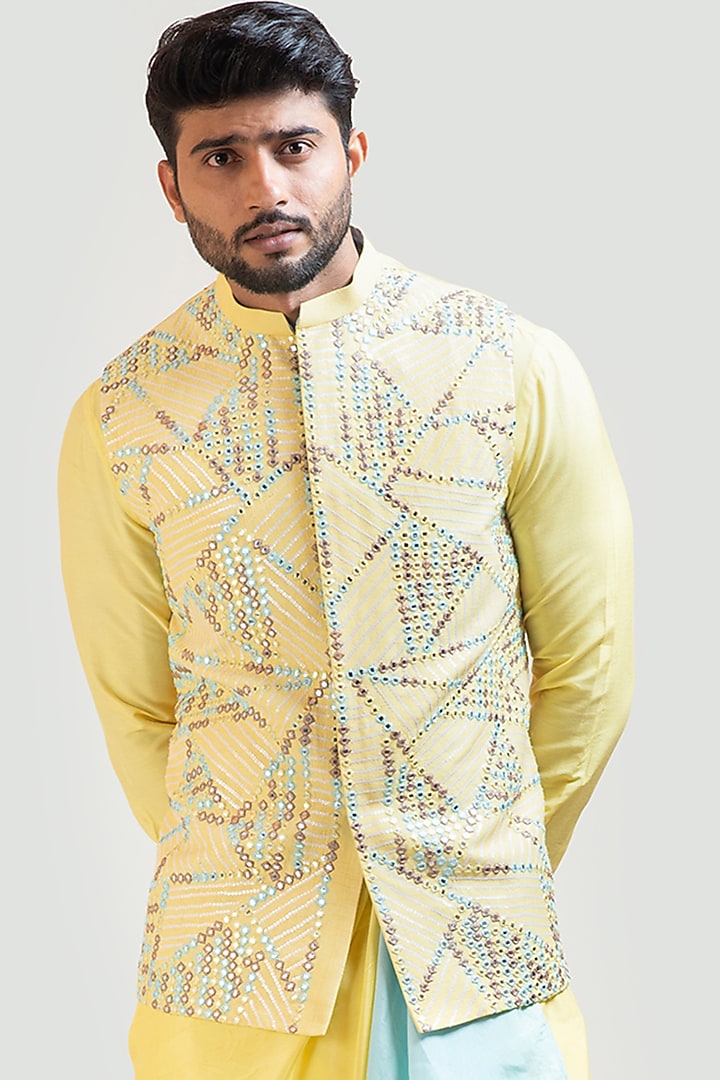 Yellow Bamberg Silk Mirror Work Bundi Jacket Set by Smriti by Anju Agarwal Men at Pernia's Pop Up Shop
