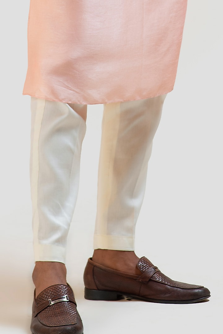 Peach Bamberg Silk Hand Embroidered Kurta Set by Smriti by Anju Agarwal Men at Pernia's Pop Up Shop