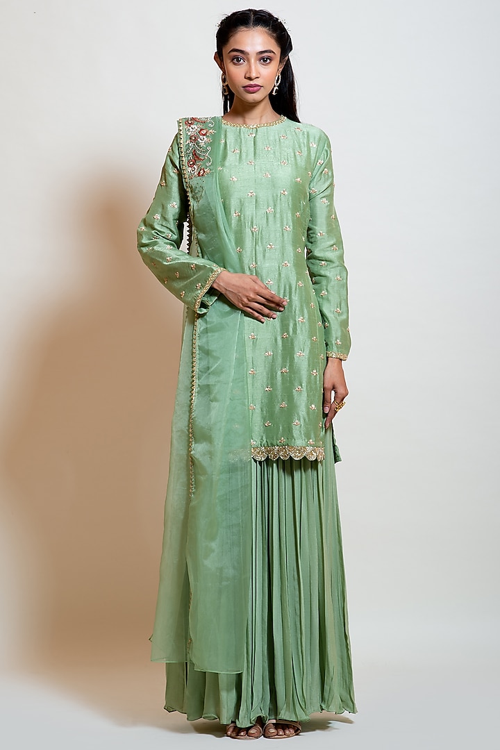 Pista Green Embellished Kurta Set by Smriti by Anju Agarwal