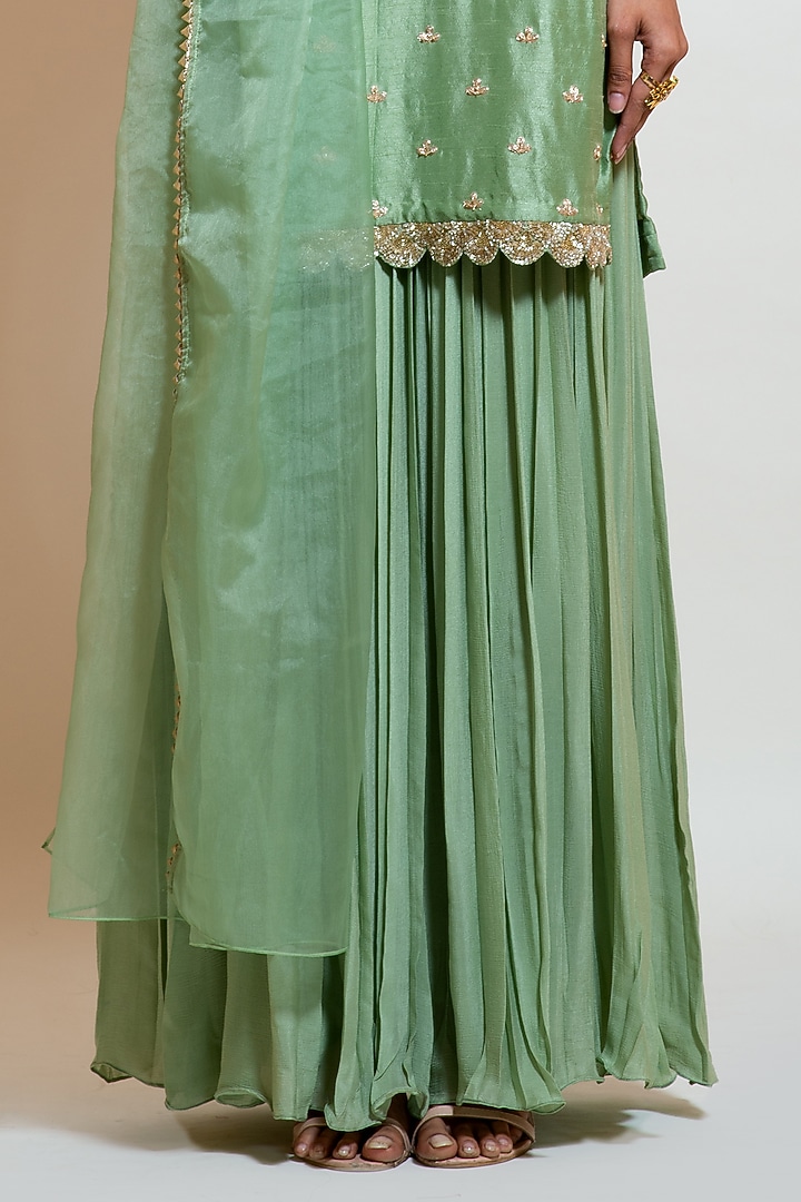Pista Green Embellished Kurta Set by Smriti by Anju Agarwal at Pernia's Pop Up Shop