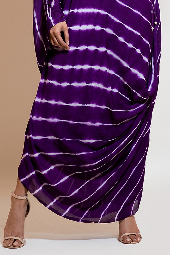 Plum Chinnon Leheriya Draped Kaftan by Smriti by Anju Agarwal at Pernia's Pop Up Shop