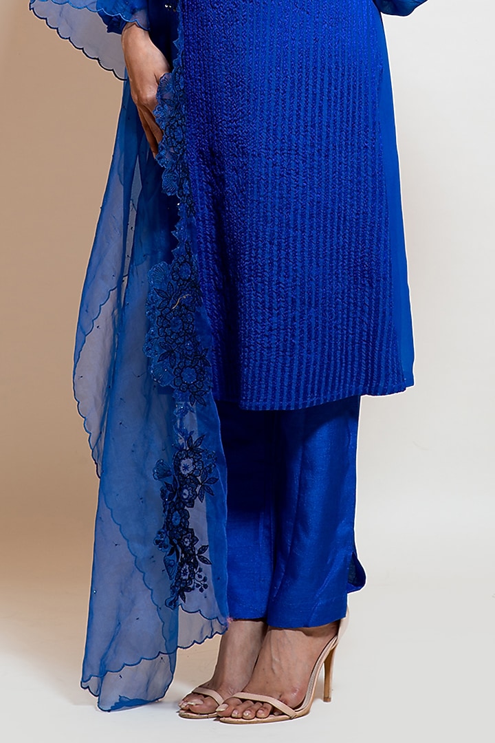 Electric Blue Georgette Kurta Set by Smriti by Anju Agarwal at Pernia's Pop Up Shop