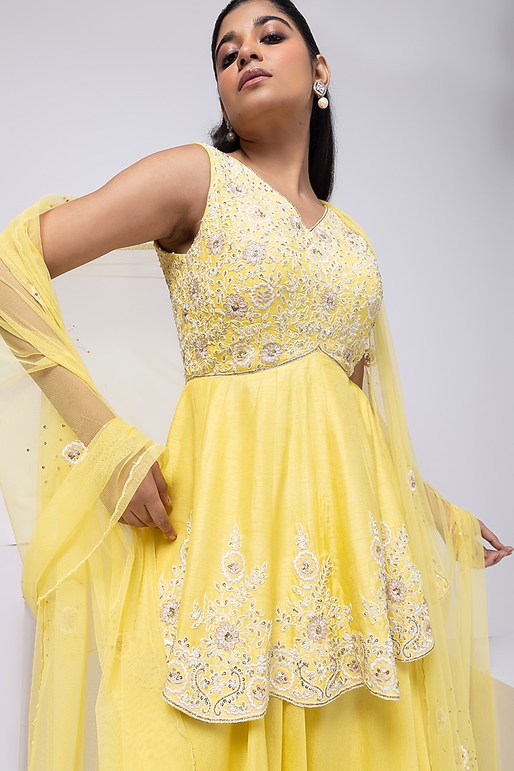Yellow Silk Embroidered Palazzo Pant Set by Smriti by Anju Agarwal at Pernia's Pop Up Shop