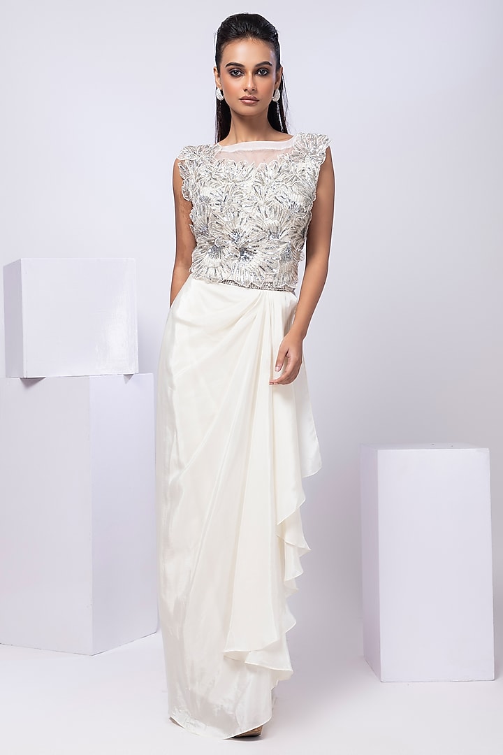 White Organza Floral Embroidered Draped Skirt Set by Smriti by Anju Agarwal at Pernia's Pop Up Shop