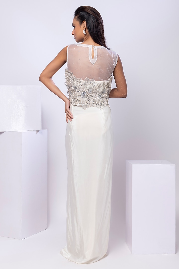 White Organza Floral Embroidered Draped Skirt Set by Smriti by Anju Agarwal at Pernia's Pop Up Shop