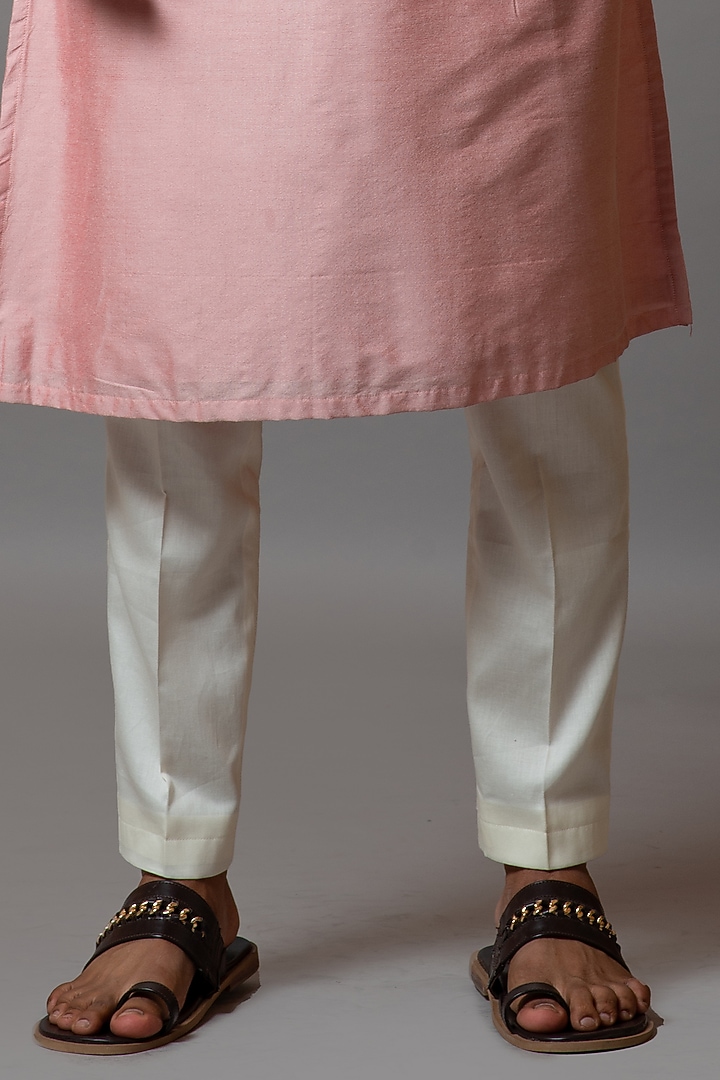 Onion Pink Cotton Silk Kurta Set by Smriti by Anju Agarwal Men at Pernia's Pop Up Shop