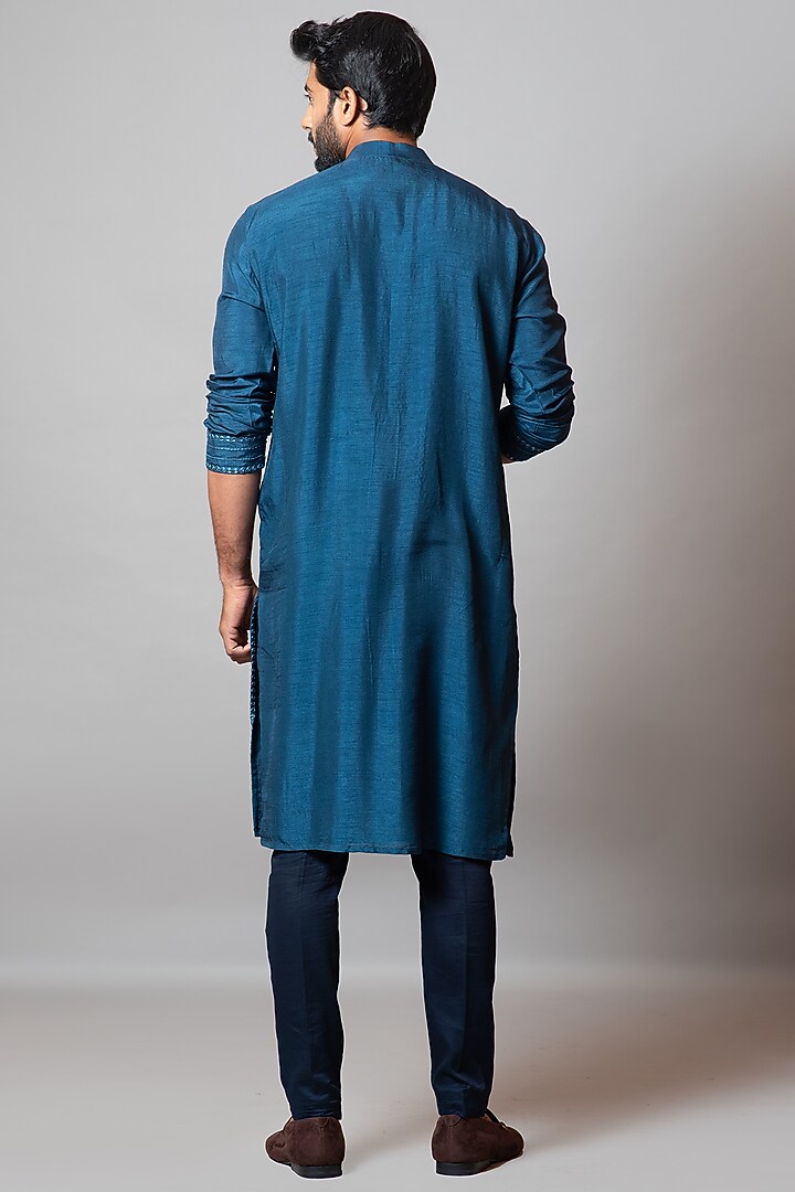 Teal Embellished Kurta Set by Smriti by Anju Agarwal Men at Pernia's Pop Up Shop