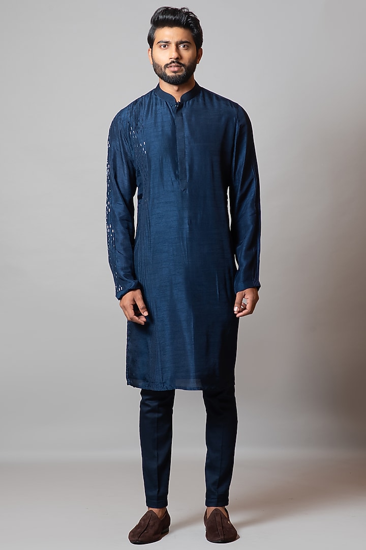 Navy Blue Bamberg Silk Cutdana Embroidered Kurta Set by Smriti by Anju Agarwal Men at Pernia's Pop Up Shop