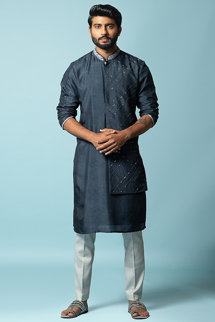 Teal Blue Embroidered Kurta Set by Smriti by Anju Agarwal Men at Pernia's Pop Up Shop