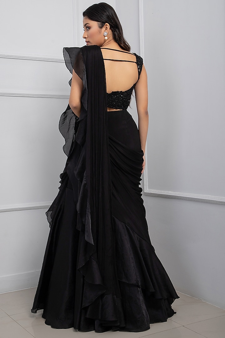 Black Chinon & Organza Ruffled Skirt Wedding Saree Set by Smriti by Anju Agarwal at Pernia's Pop Up Shop