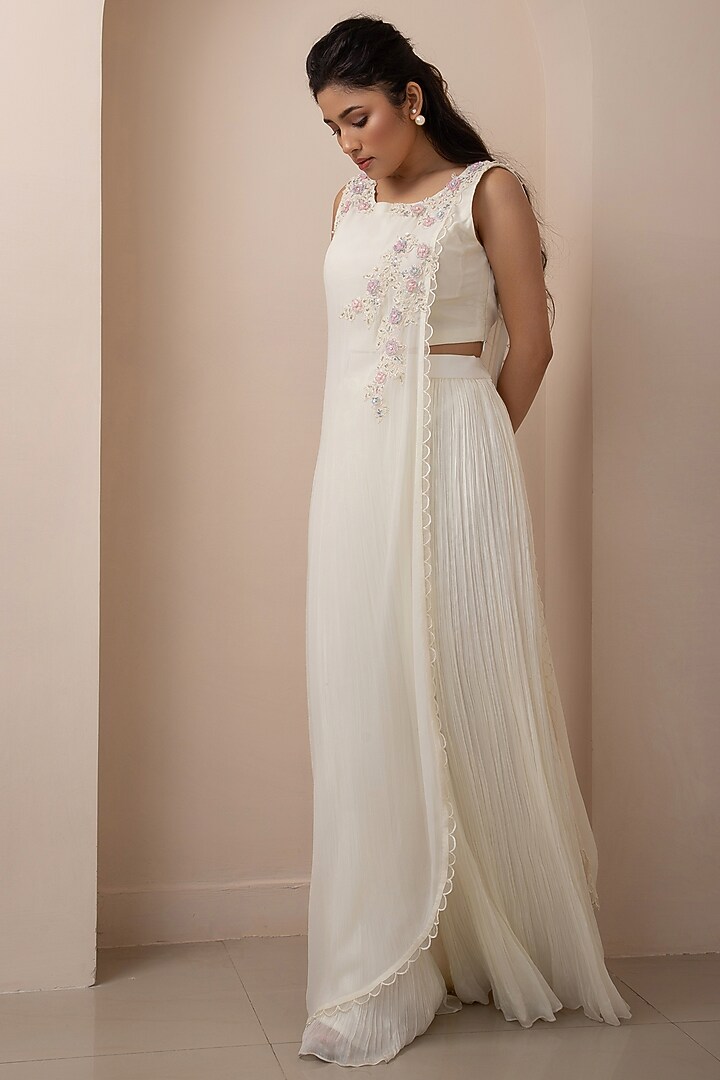 Off-White Georgette Hand & Machine Embroidered Tunic Set by Smriti by Anju Agarwal at Pernia's Pop Up Shop