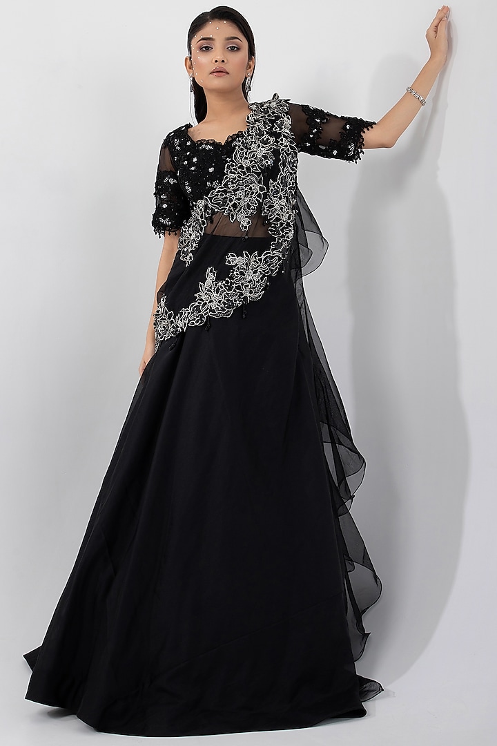 Black Organza & Chinon Draped Wedding Lehenga Set by Smriti by Anju Agarwal at Pernia's Pop Up Shop