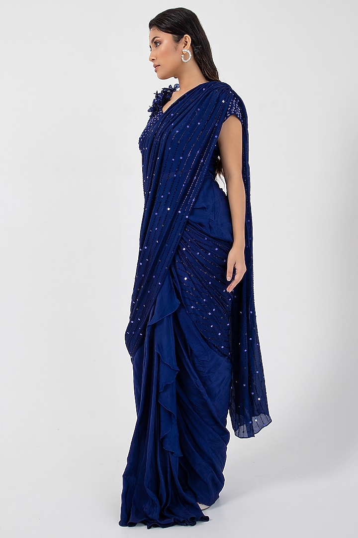 Blue Crepe & Georgette Draped Wedding Saree Set by Smriti by Anju Agarwal at Pernia's Pop Up Shop