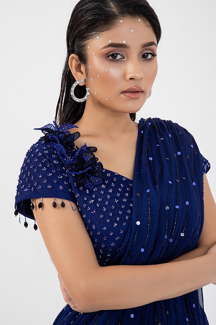 Blue Crepe & Georgette Draped Wedding Saree Set by Smriti by Anju Agarwal at Pernia's Pop Up Shop