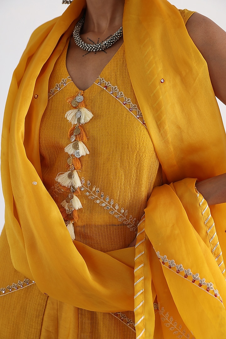 Yellow Zari Kota & Bam Silk Embroidered Kurta Set by Smriti by Anju Agarwal at Pernia's Pop Up Shop