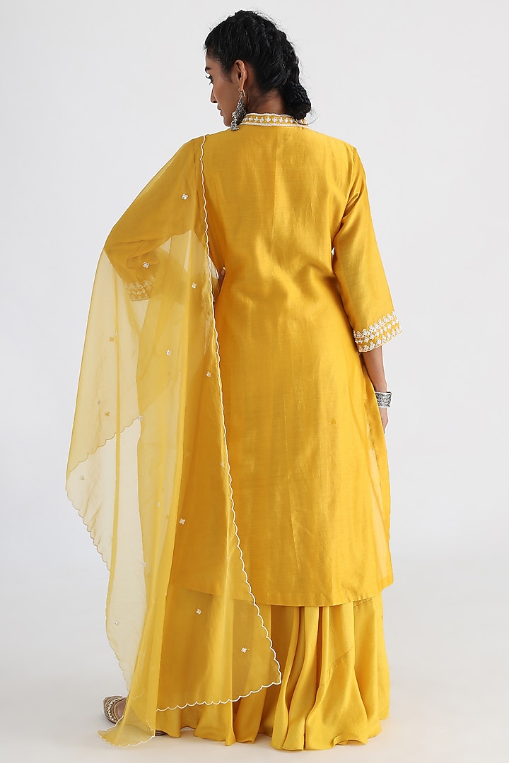 Yellow Chanderi & Bam Silk Embroidered Layered Kurta Set by Smriti by Anju Agarwal at Pernia's Pop Up Shop