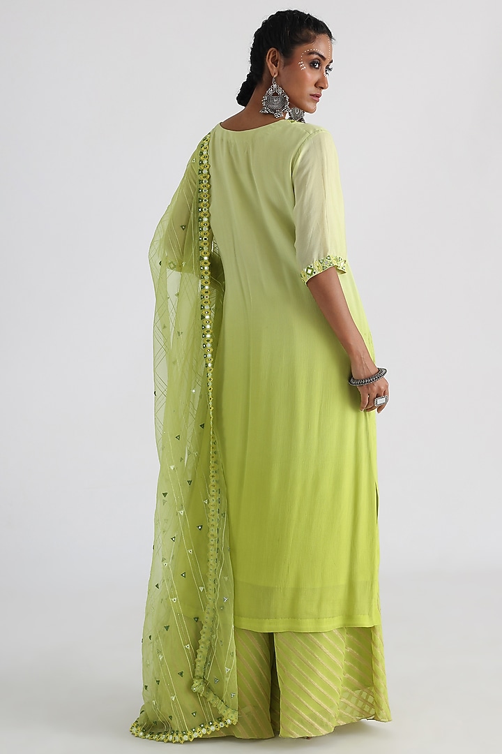 Light Green Chinon & Taffeta Embroidered Kurta Set by Smriti by Anju Agarwal at Pernia's Pop Up Shop