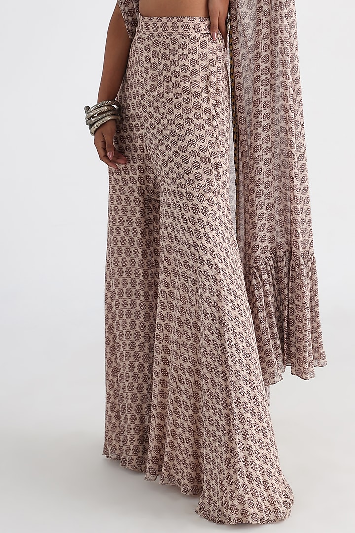 Off-White Viscose Printed & Embellished Cape Set by Smriti by Anju Agarwal at Pernia's Pop Up Shop