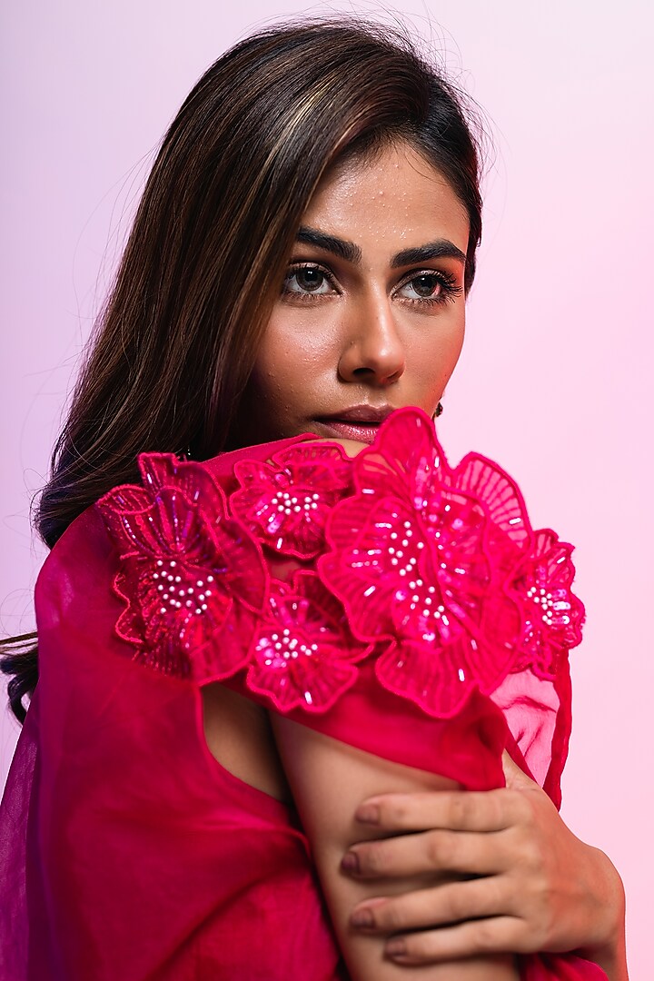 Cheshire Pink Organza Asymmetric Cape Set by Smriti by Anju Agarwal at Pernia's Pop Up Shop