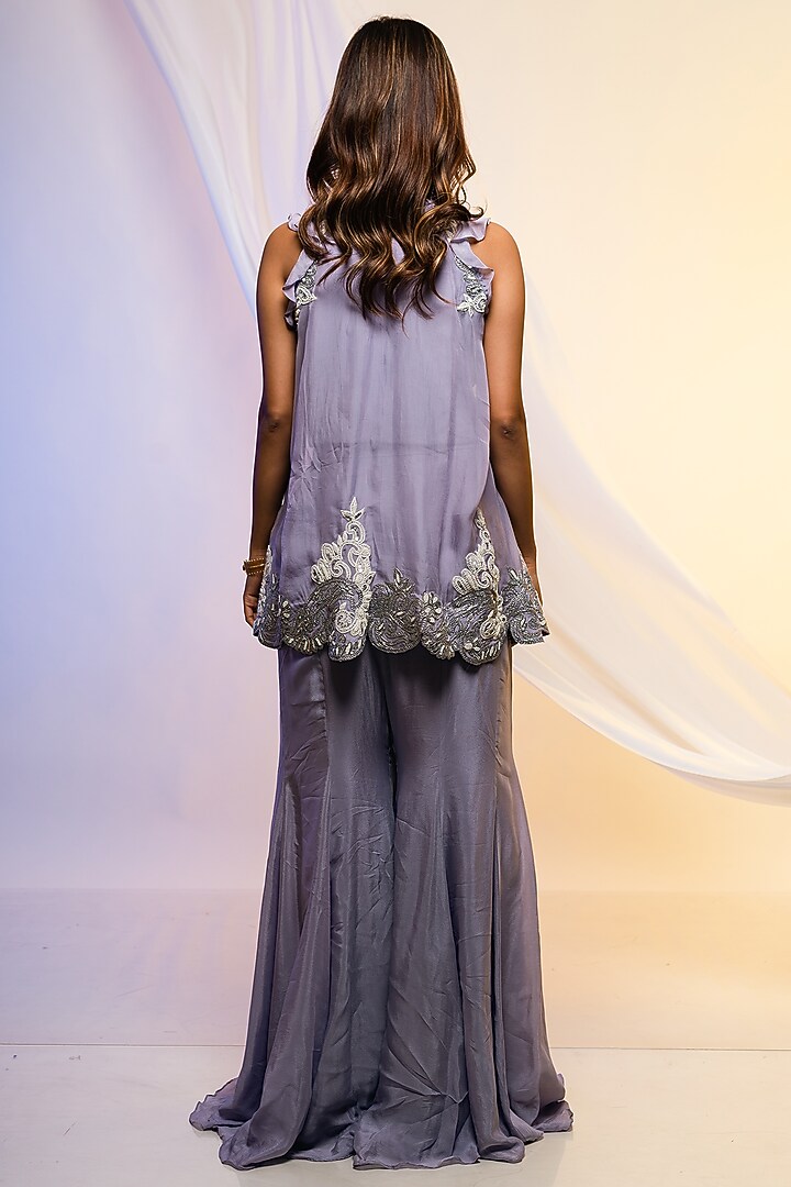 Periwinkle Purple Organza Embroidered Cape Set by Smriti by Anju Agarwal at Pernia's Pop Up Shop