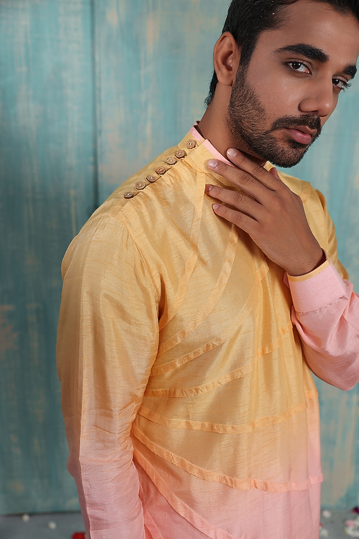 Sunshine Yellow & Lemonade Pink Dyed Kurta Set by Smriti By Anju Agarwal Men at Pernia's Pop Up Shop