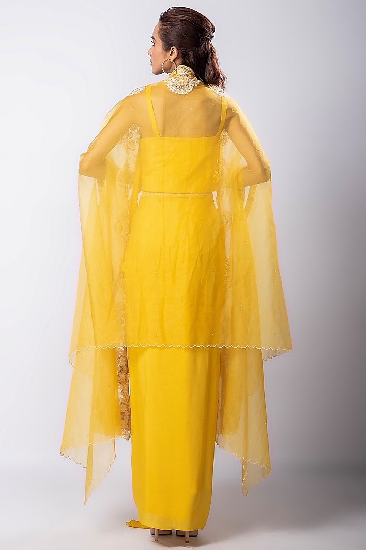 Yellow Organza Cutwork Embroidered Cape Set by Smriti by Anju Agarwal at Pernia's Pop Up Shop