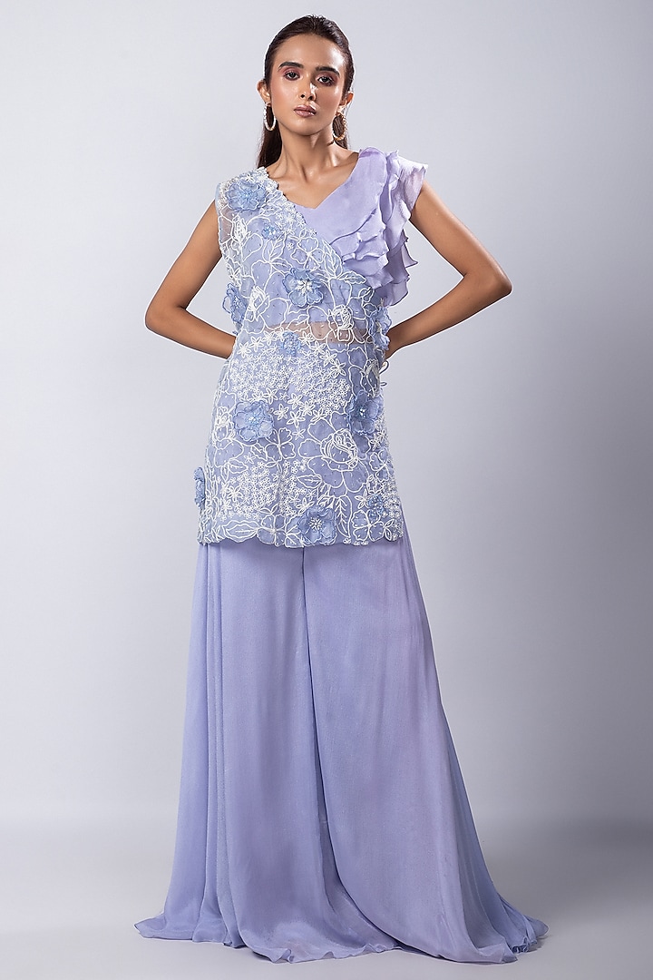Lavender Organza Embroidered One-Shoulder Cape Set by Smriti by Anju Agarwal