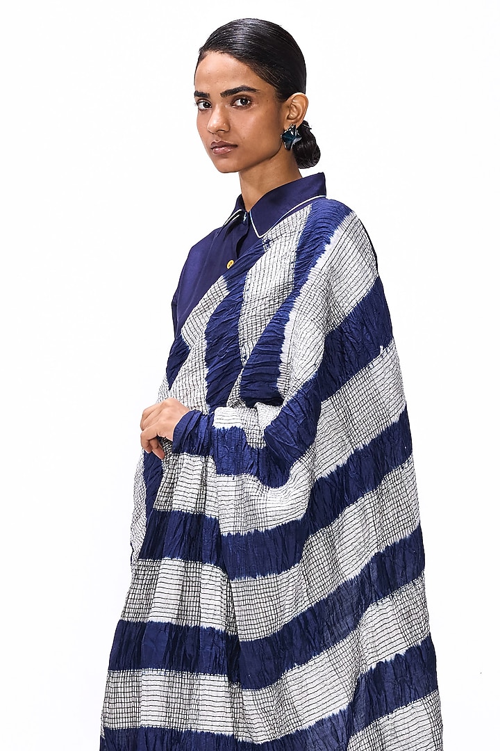 Magenta & Navy Blue Handwoven Silk Color Blocked Wedding Saree Set by Studio Medium at Pernia's Pop Up Shop