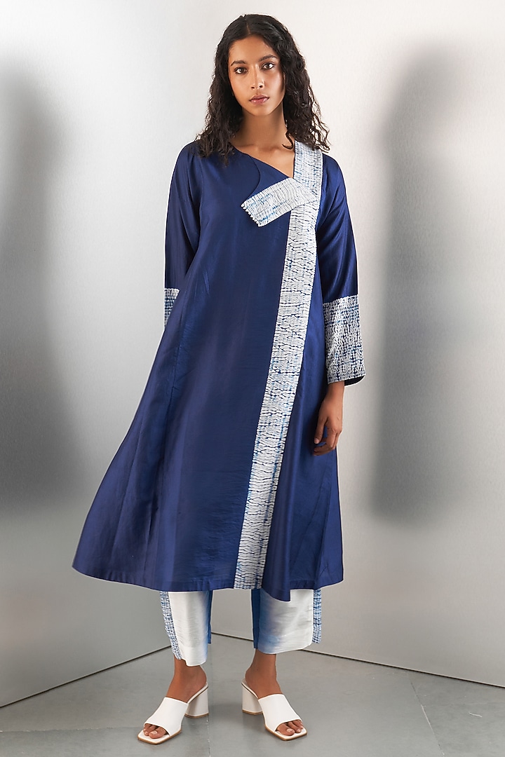 Navy Silk Bead Embroidered Kurta by Studio Medium at Pernia's Pop Up Shop