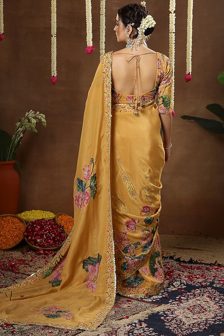 Yellow Georgette Shimmer Tissue Printed Pre-Draped Reception Saree Set by Miku Kumar at Pernia's Pop Up Shop