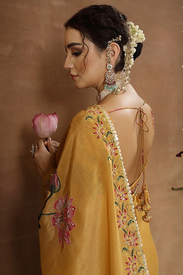 Yellow Georgette Shimmer Tissue Printed Pre-Draped Reception Saree Set by Miku Kumar at Pernia's Pop Up Shop