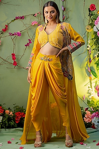 Yellow Embroidered Cape Set by Miku Kumar