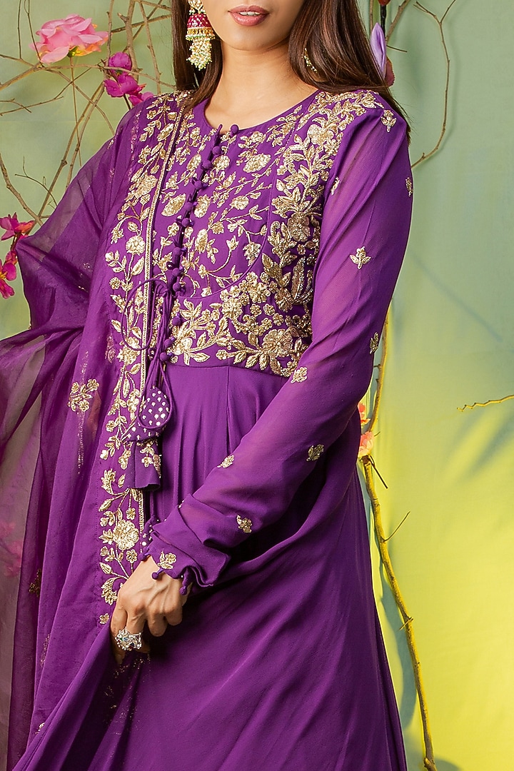 Purple Embroidered Wedding Anarkali Set by Miku Kumar at Pernia's Pop Up Shop