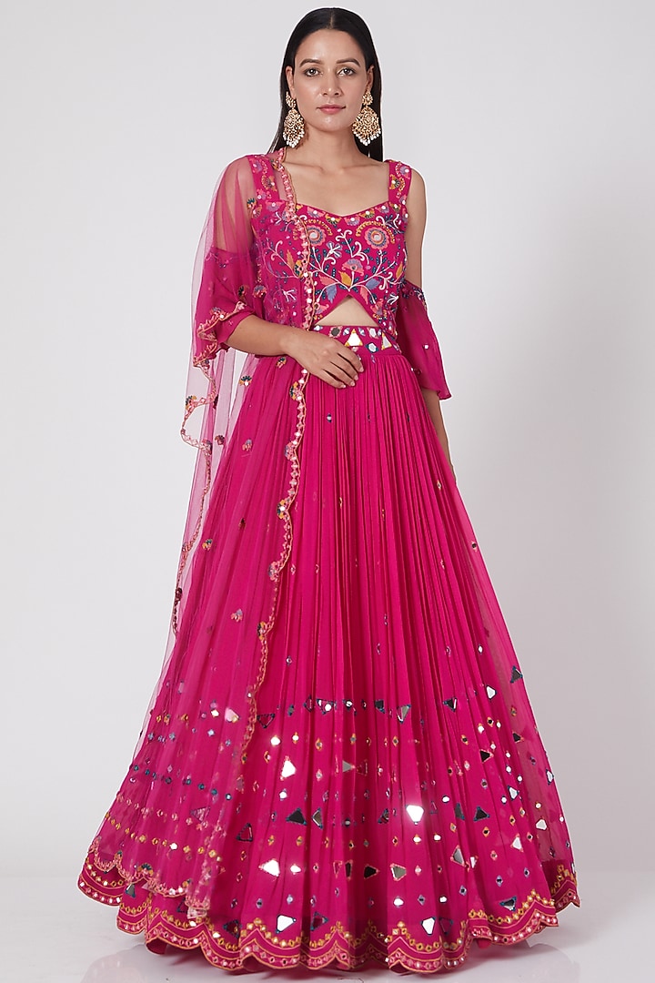 Pink Embroidered Wedding Lehenga Set by Miku Kumar at Pernia's Pop Up Shop