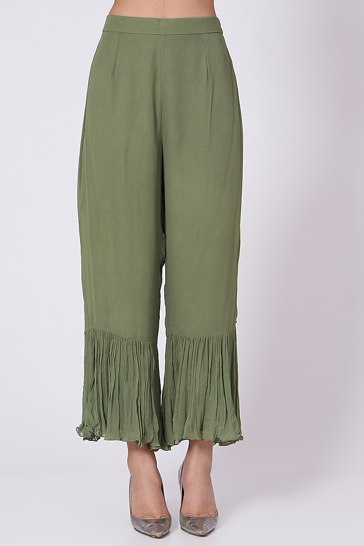 Olive Green Embellished Kaftan Set by Miku Kumar at Pernia's Pop Up Shop