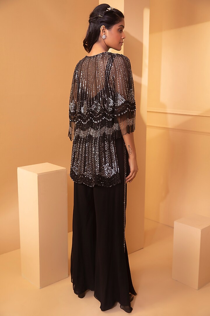 Black Embroidered Tunic Set by Miku Kumar at Pernia's Pop Up Shop