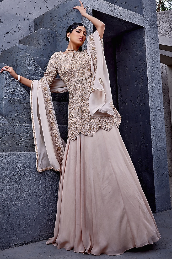 Ivory Viscose Satin Organza & Net Embroidered Kurta Set by Miku Kumar at Pernia's Pop Up Shop
