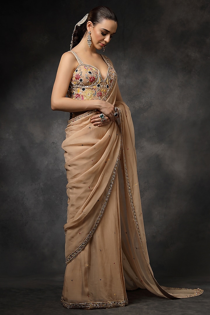 Beige Organza Hand Embroidered Pre-Draped Reception Saree Set by Miku Kumar at Pernia's Pop Up Shop