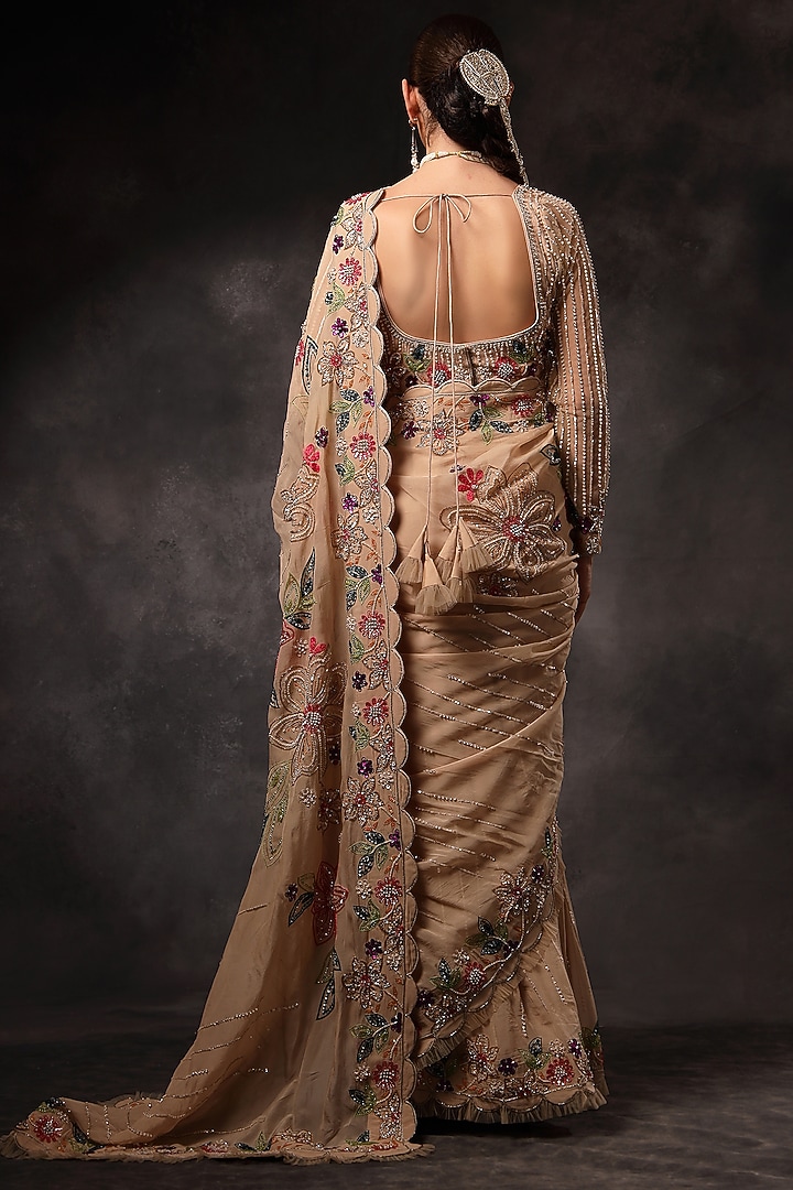 Beige Organza Sequin Hand Embroidered Pre-Draped Reception Saree Set by Miku Kumar at Pernia's Pop Up Shop