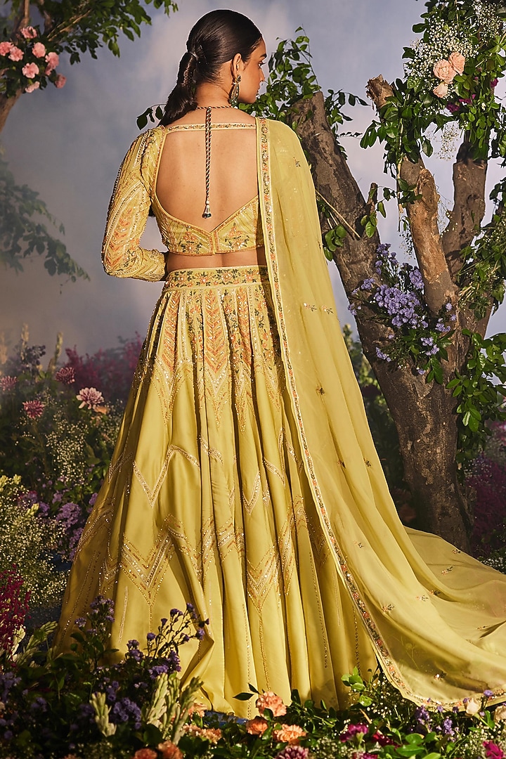 Green Georgette Silk Thread Embroidered Bridal Lehenga Set by Miku Kumar at Pernia's Pop Up Shop