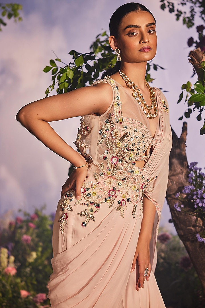 Peach Georgette Draped Wedding Saree Set by Miku Kumar at Pernia's Pop Up Shop