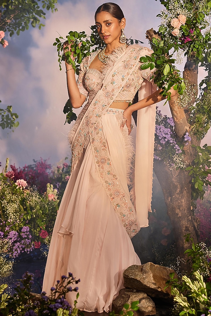 Peach Georgette Draped Reception Saree Set by Miku Kumar at Pernia's Pop Up Shop