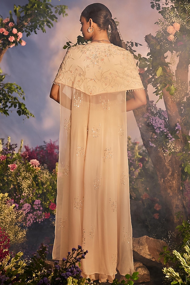 Peach Georgette Embroidered Cape Set by Miku Kumar at Pernia's Pop Up Shop